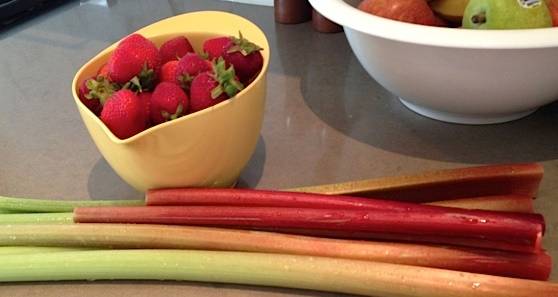 Strawberry Rhubarb Compote (and the Health Benefits of Rhubarb)